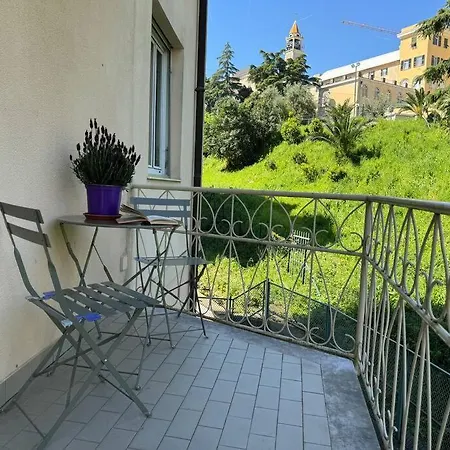 Dante Al Mare 아파트